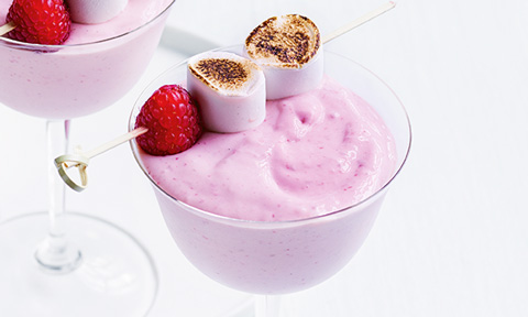 Strawberries and cream marshmallow cocktail