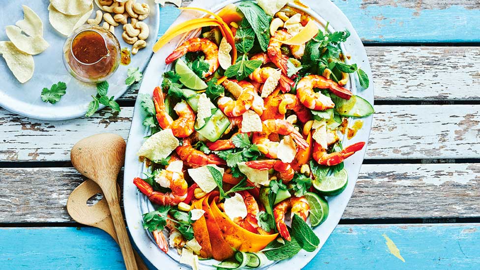 Prawn salad with curried mango chutney 