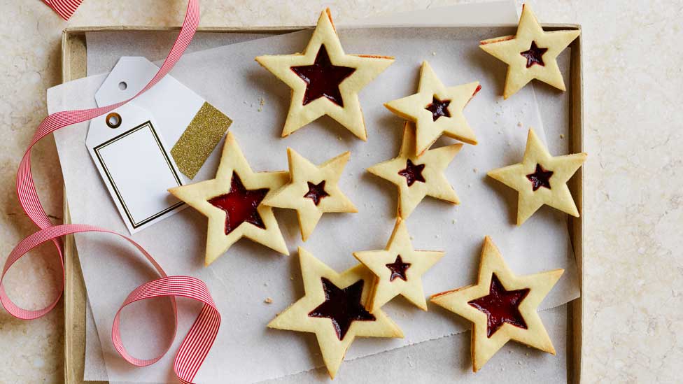 Shortbread jam stars