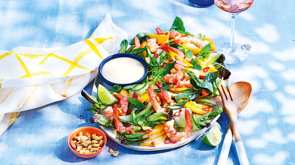 Prawn cocktail salad with mango and chilli