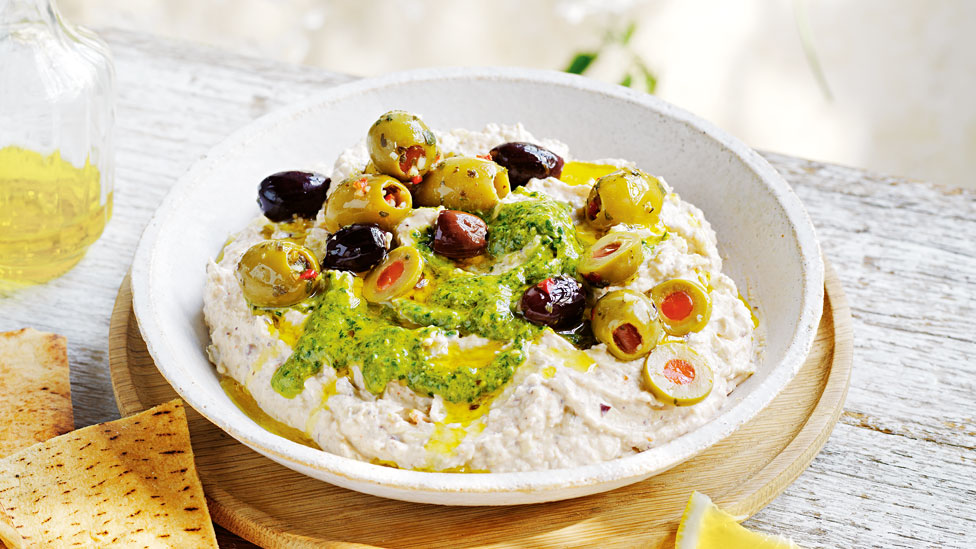 Quick olive dip