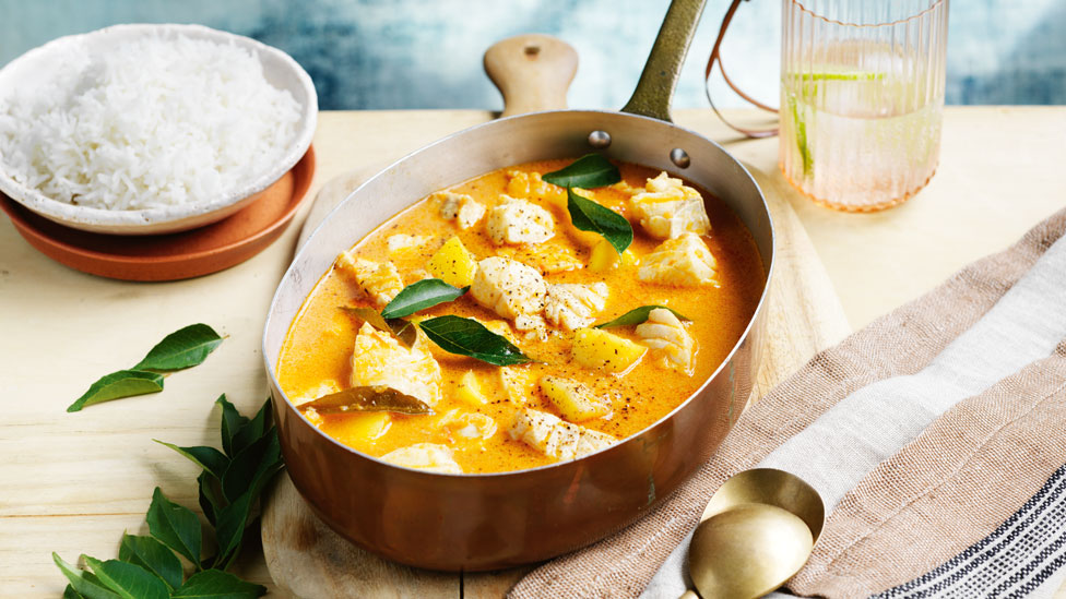 Fish curry with mango 