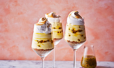 No-bake passionfruit cheesecake with meringue 