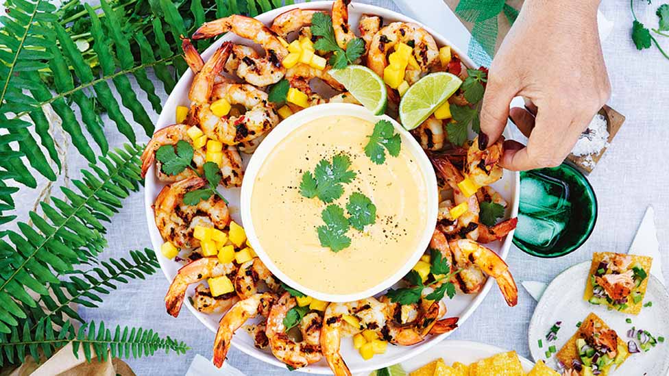 BBQ prawns with mango mayonnaise and lemom wedges