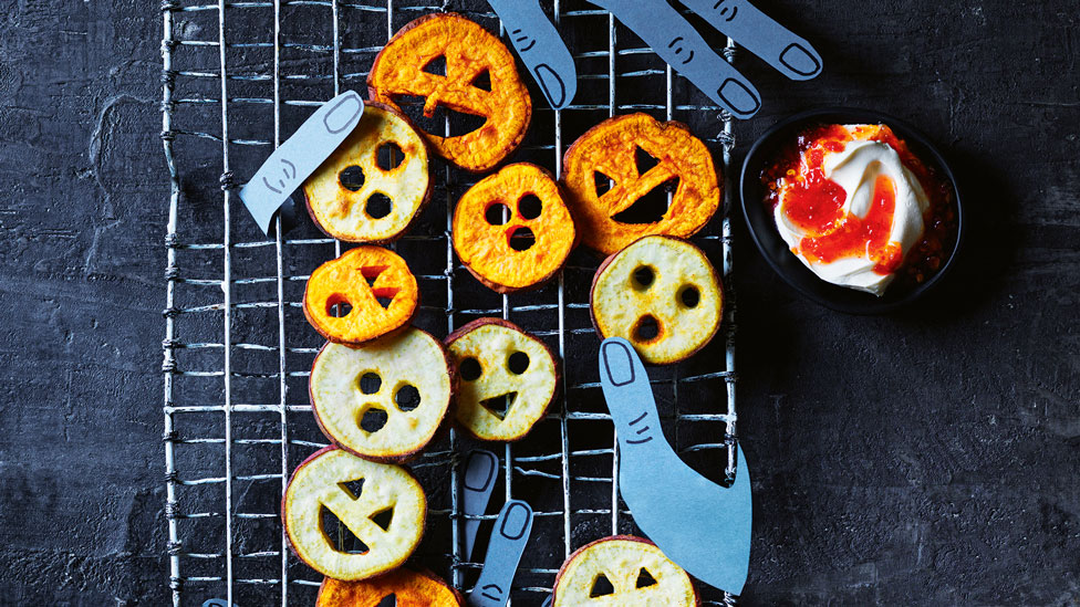 Jack o lantern potato chips with Coles sweet chilli sauce