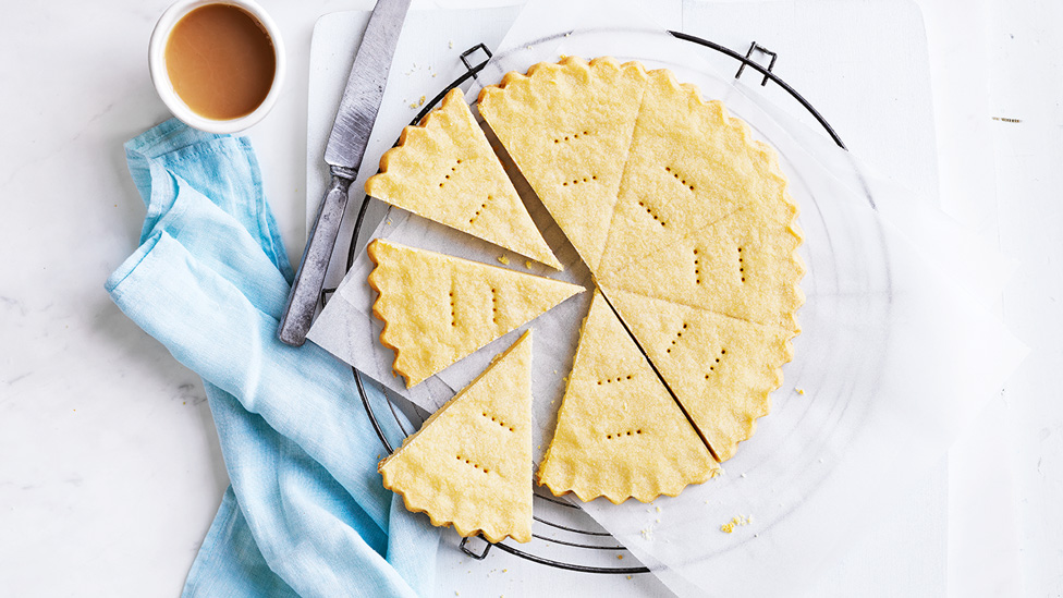 Classic Scottish Shortbread for your Christmas Cookie Tray - 31 Daily