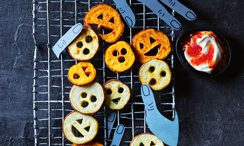 Jack o lantern potato chips with Coles sweet chilli sauce