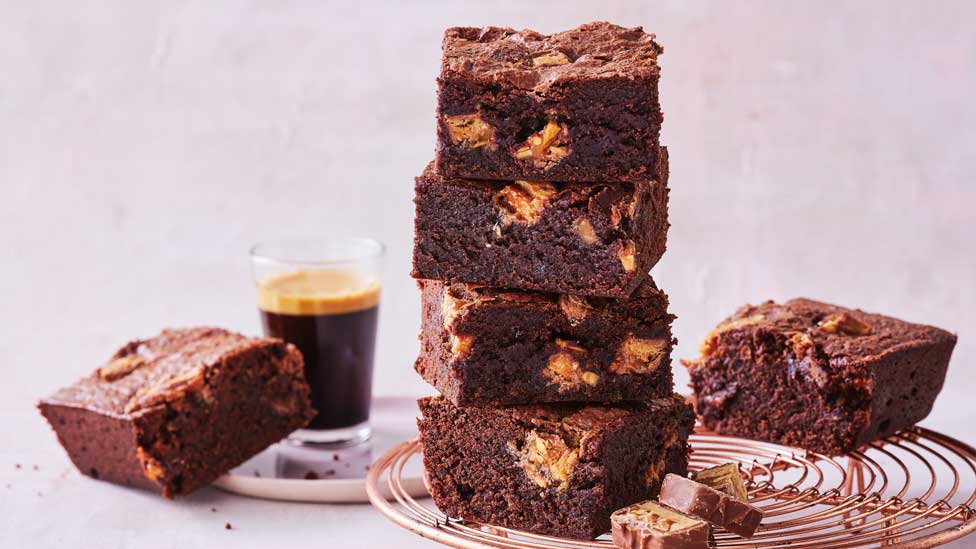 Gooey snickers brownie