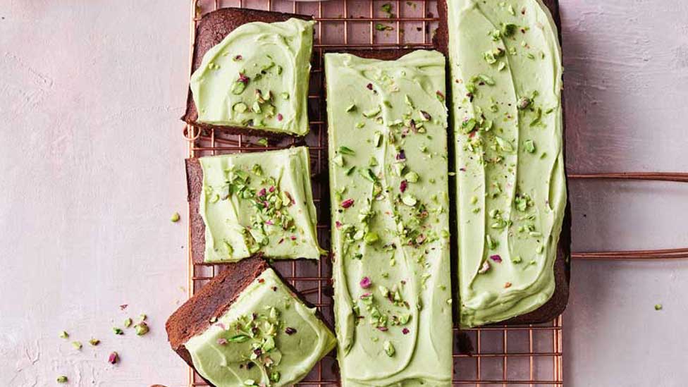 Matcha buttercream brownie