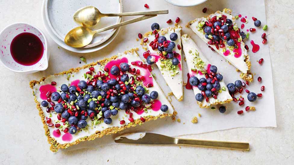 No-bake coconut tart with pistachio and blueberries