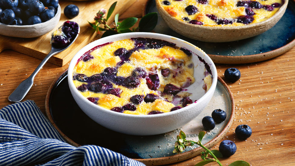 Stephanie Alexander’s Blueberry and panettone puddings