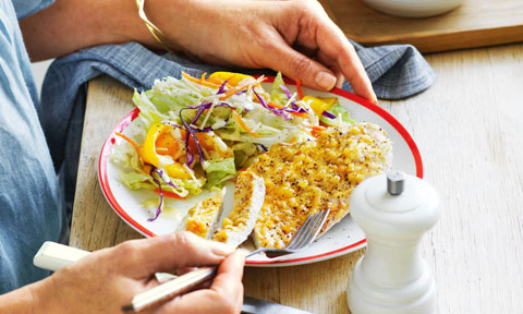 Quick parmesan chicken with mango salad