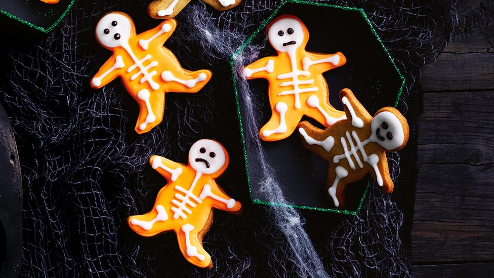 Four gingerbread skeletons