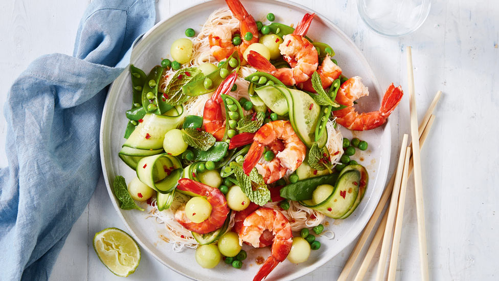 Prawn noodle salad with pea mixture, cucumber and soy dressing