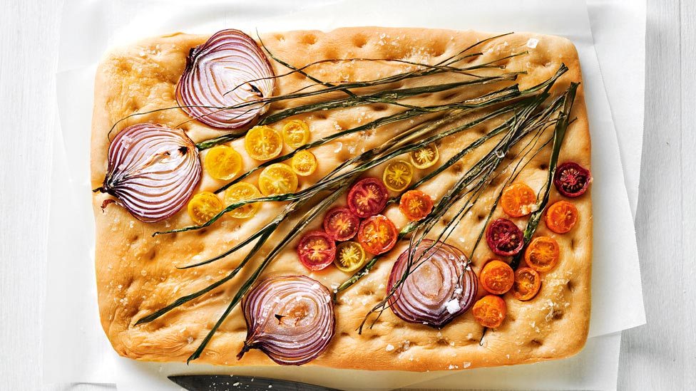 Focaccia with spring onions, tomato and chives