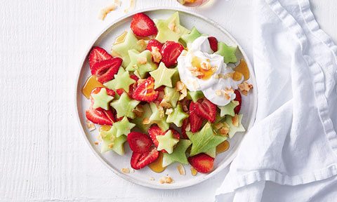 Fresh, easy and tasty brekkie fruit salad