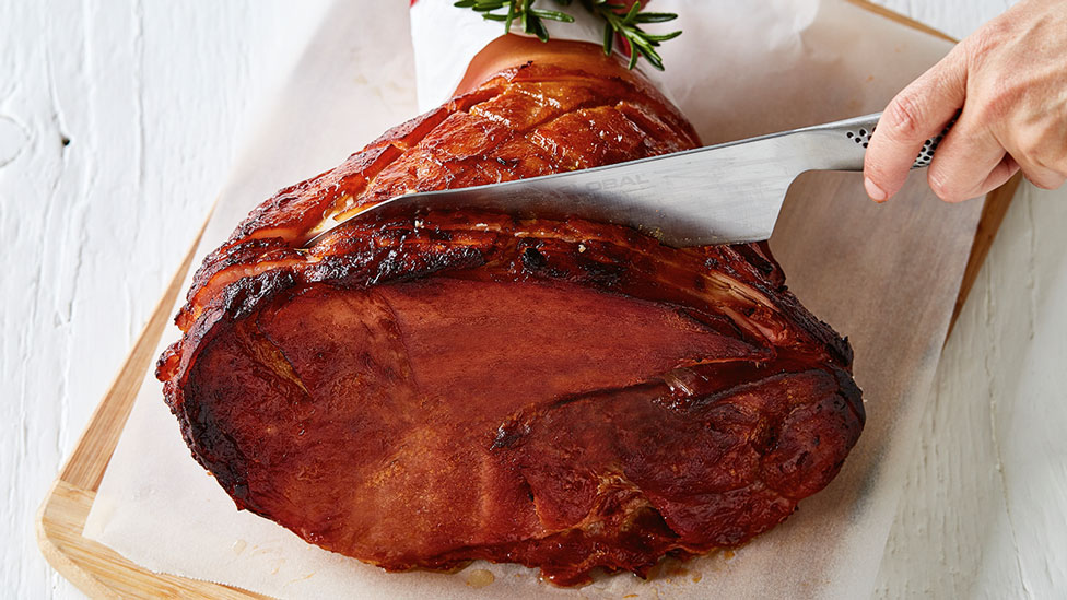 Slicing a ham